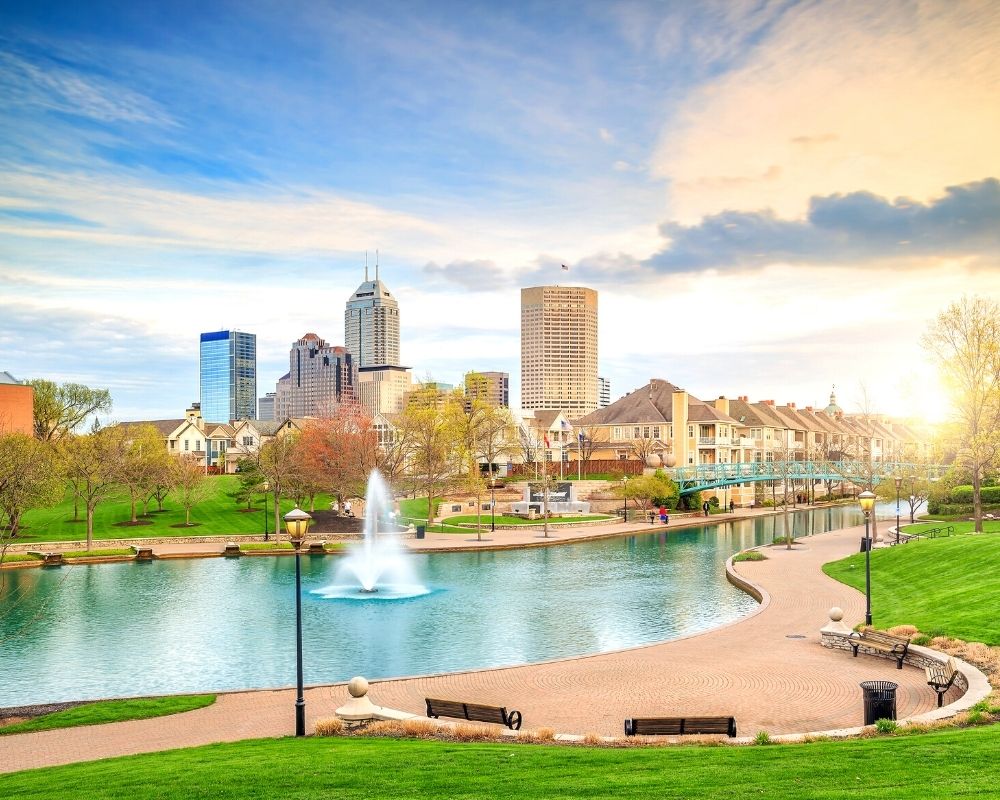 view of Downtown Indianapolis on the canal, The Controversial times zones in Indianapolis (1)