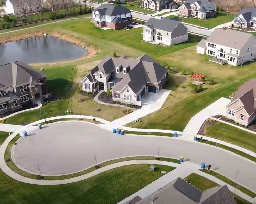 aerial view of cul de sac in Northwest Carmel Indiana