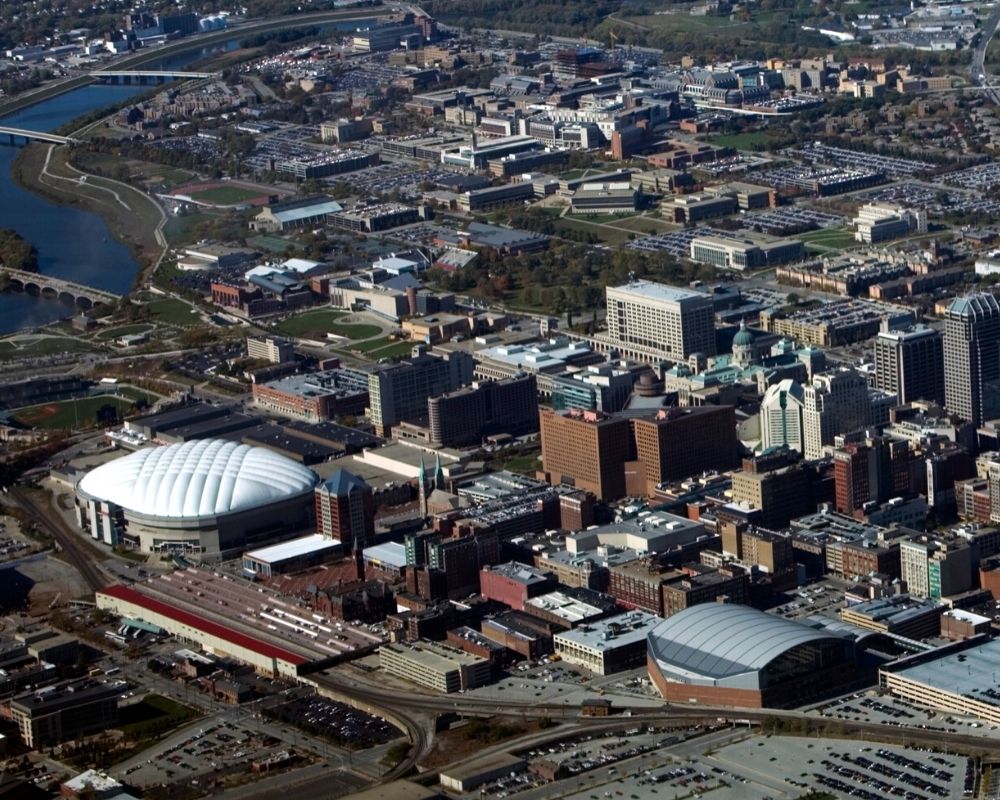 aerial view of downtown Indianapolis, 5 Reasons Not to live in Indianapolis