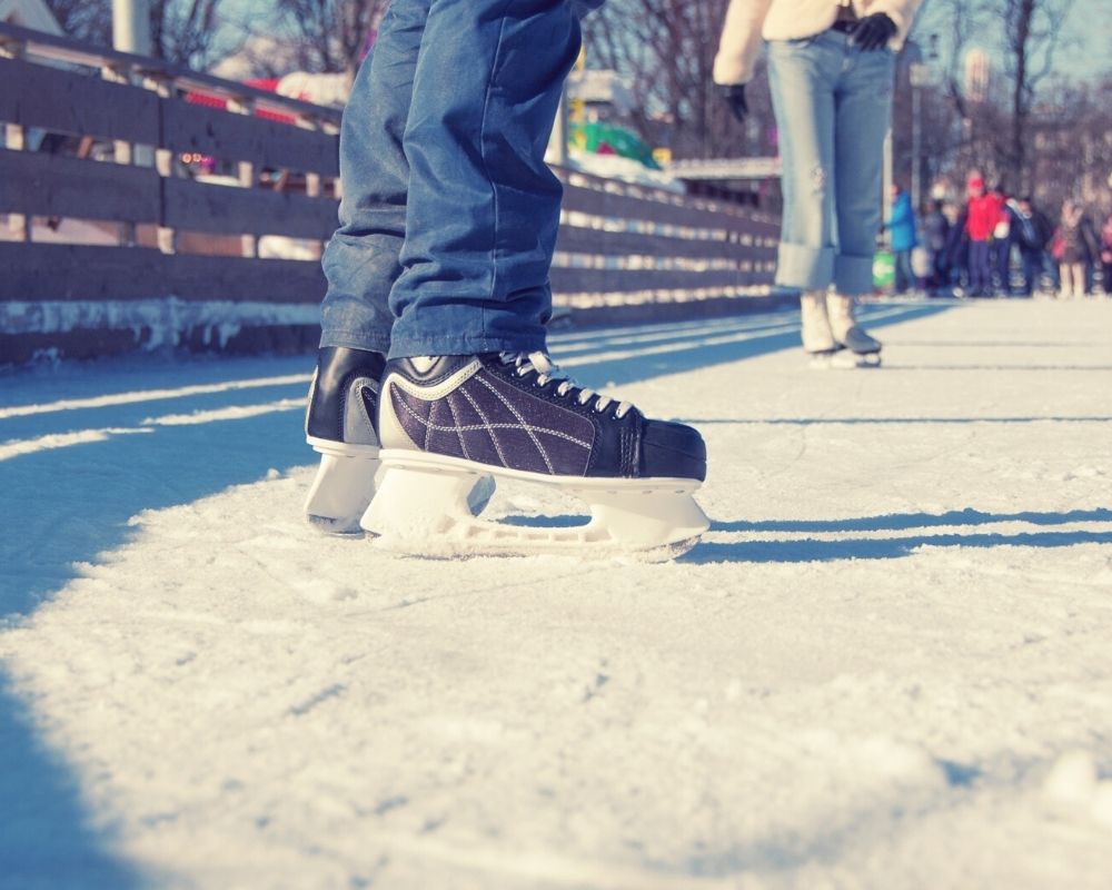 outdoor ice skating rink, fun things to do in Indianapolis during Christmastime