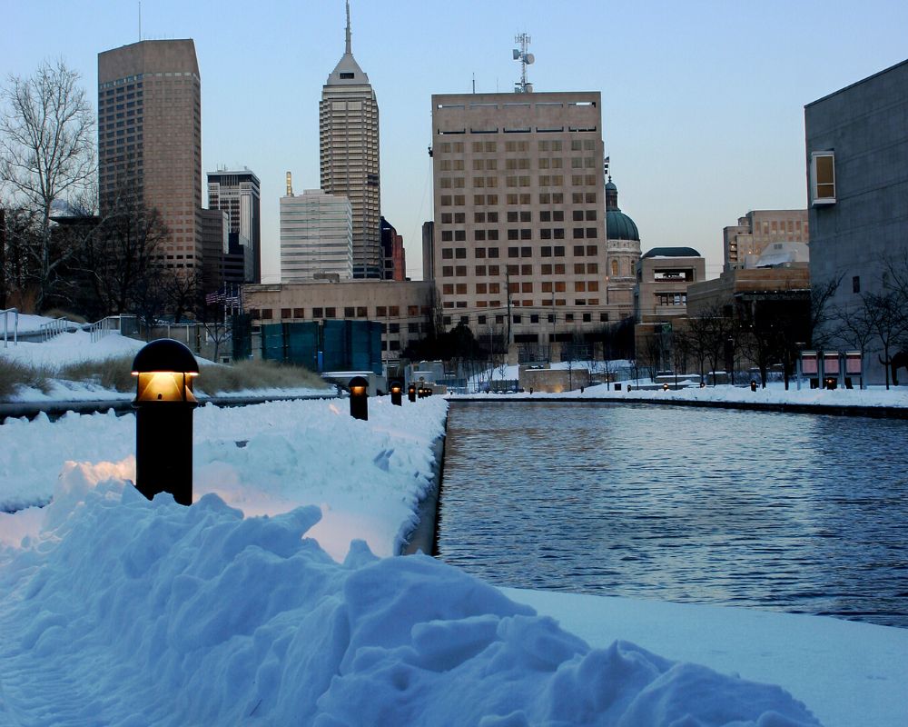 snow covered Indianapolis, Winter weather in Indianapolis