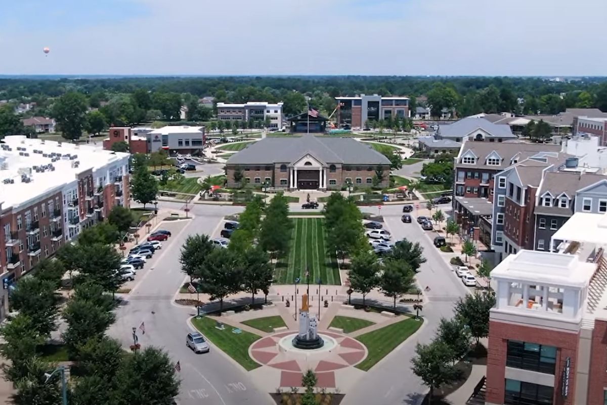 view of downtown Fishers IN, Best Downtown Suburbs of Indianapolis image