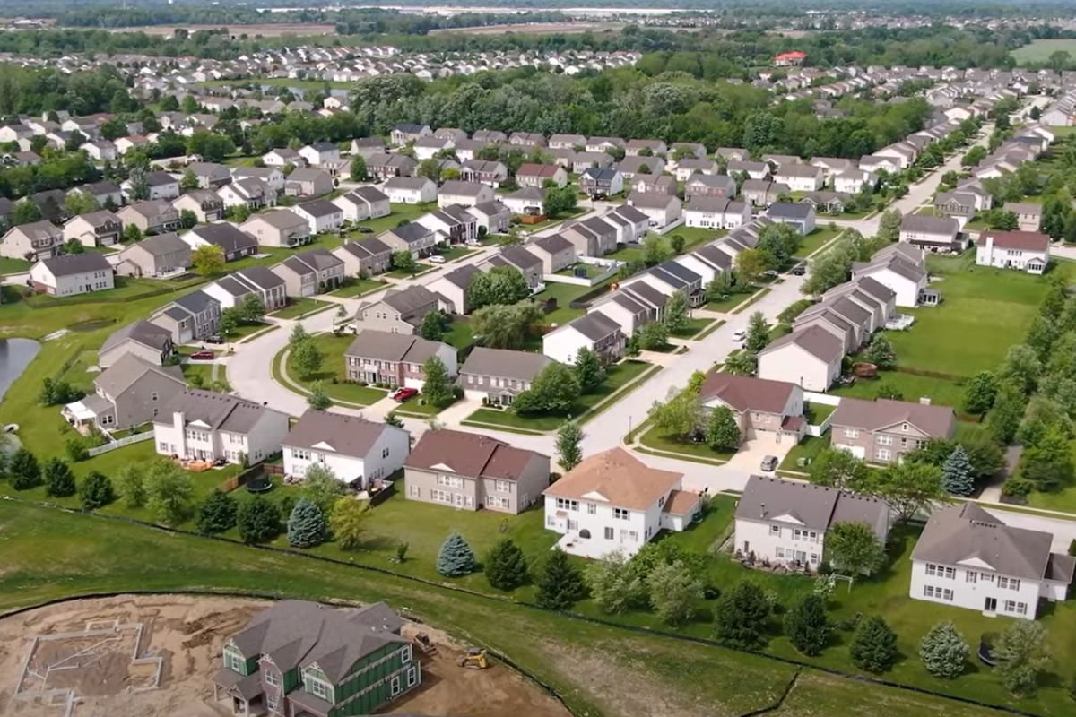 Brownsburg neighborhood, Living in Brownsburg vs Indianapolis (3)