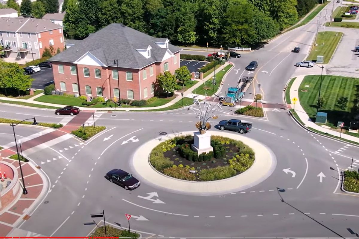 Greenwood IN roundabout, Top Reasons to Live in Greenwood Indiana